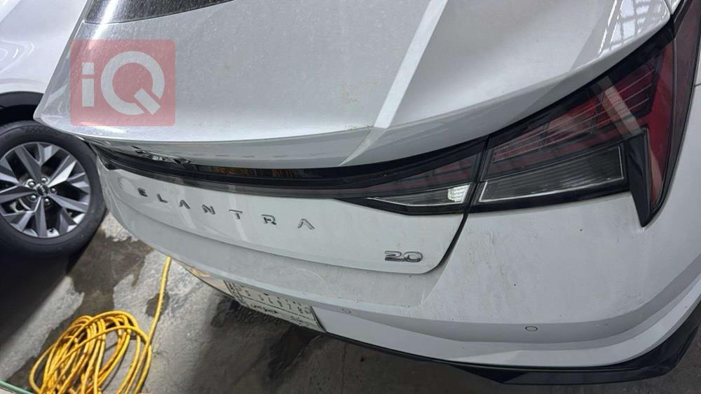 هیوندای ئەلەنترا